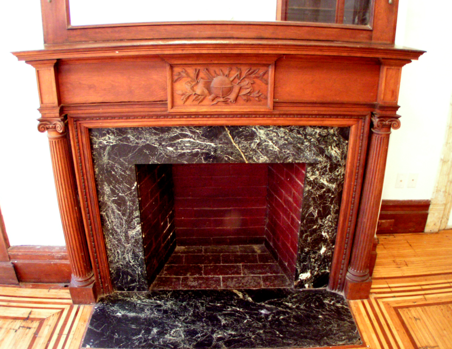 1401 Madison #5 - Fireplace