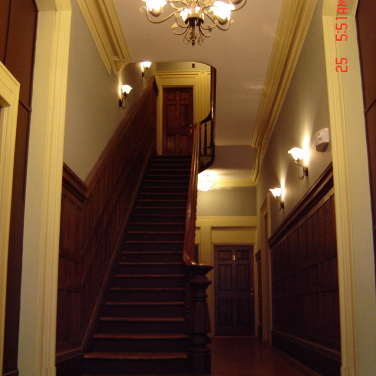 1401 Madison Avenue - Main Hallway
